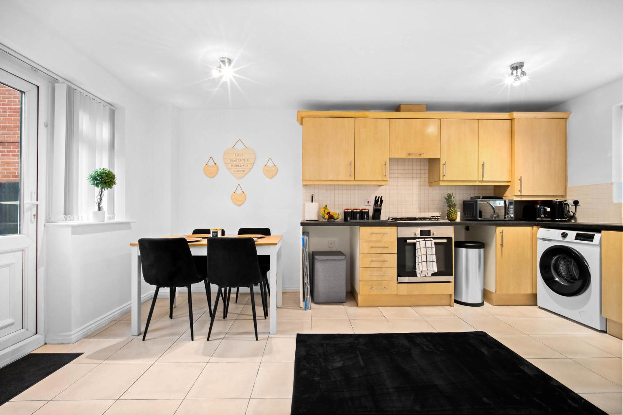 Harmony House 3 Bedroom New Build For Families, Contractors, Black Country Museum Sleeps 6 Типтон Экстерьер фото